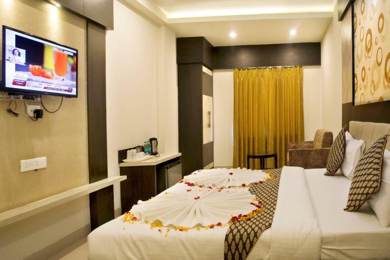 Hotel Ganges Grand Varanasi Exterior foto
