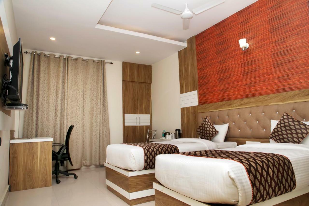 Hotel Ganges Grand Varanasi Exterior foto